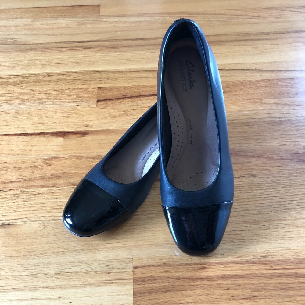 Clarks Black Leather Shoes Square Heeled Pumps with Patton Toe Tips, Size 9.5